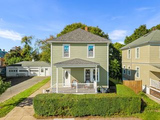 69 Milford St, New Bedford, MA 02745