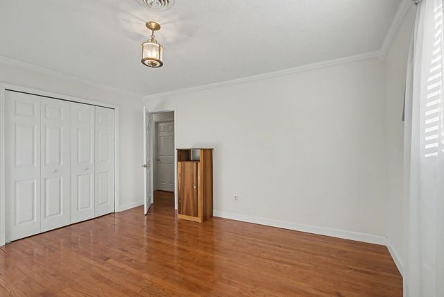 225 Hickory Hill Dr, Dover, TN 37058