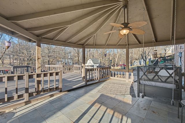 225 Hickory Hill Dr, Dover, TN 37058