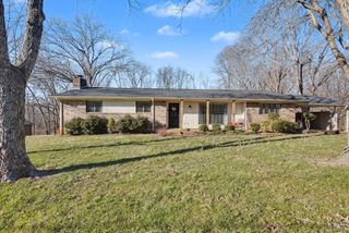 225 Hickory Hill Dr, Dover, TN 37058