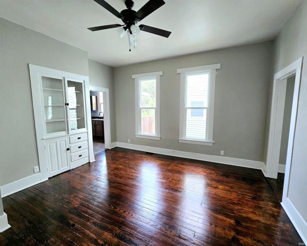118 E Maryland Street, Evansville, IN 47711