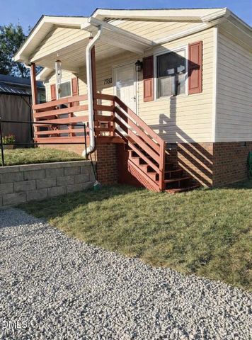 1930 Wood Avenue, Burlington, NC 27215