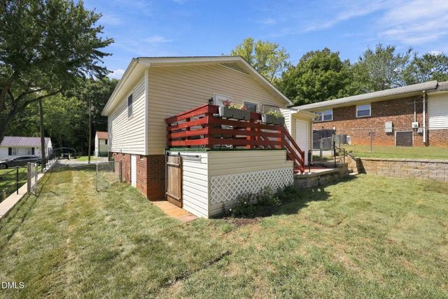 1930 Wood Avenue, Burlington, NC 27215