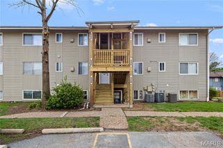 2031 Gascony Parc Drive 2031, Lake St Louis, MO 63367