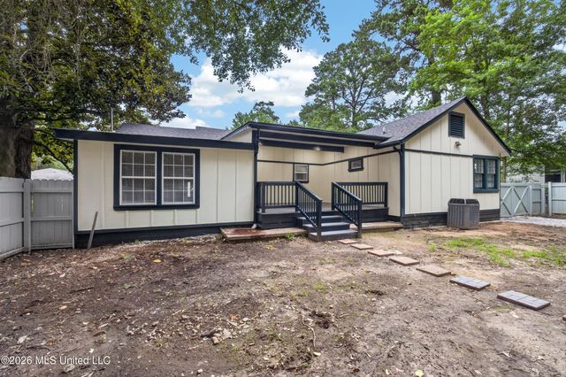 1708 Mamie Street, Hattiesburg, MS 39401