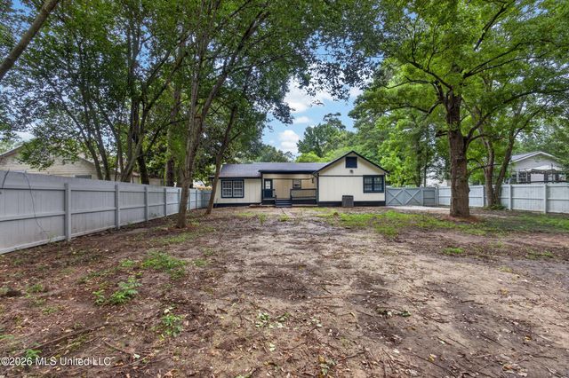 1708 Mamie Street, Hattiesburg, MS 39401