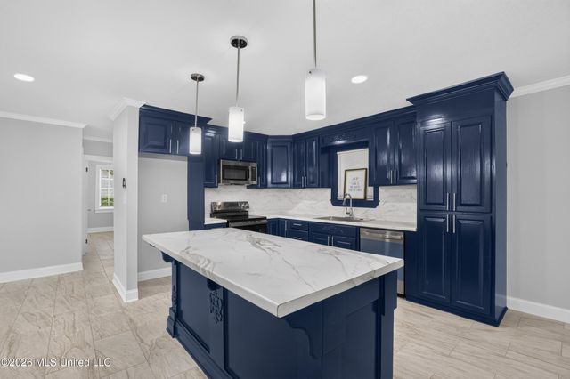 1708 Mamie Street, Hattiesburg, MS 39401