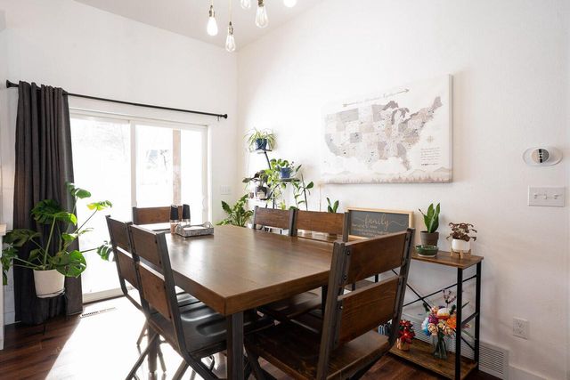 1043 John STREET, West Salem, WI 54669