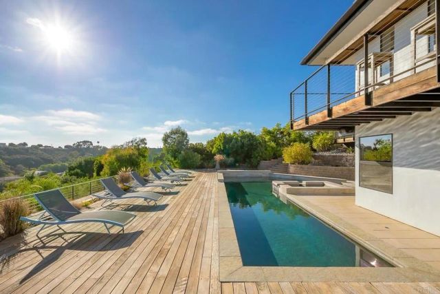 1741 Bruce Rd, Carlsbad, CA 92008