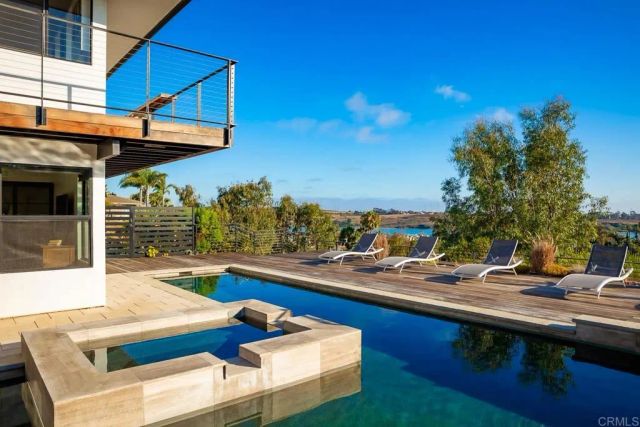 1741 Bruce Rd, Carlsbad, CA 92008