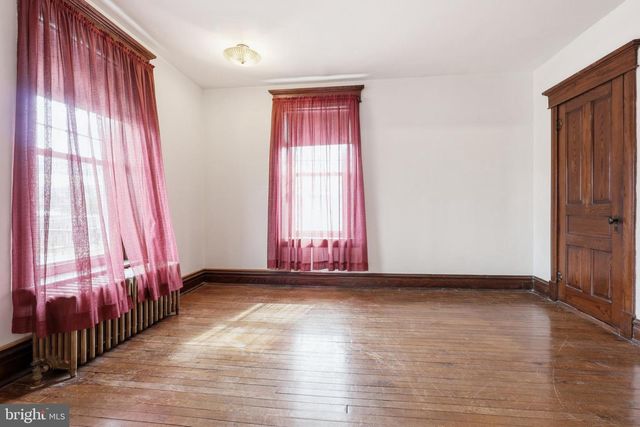 72 S MAIN ST, Smithsburg, MD 21783