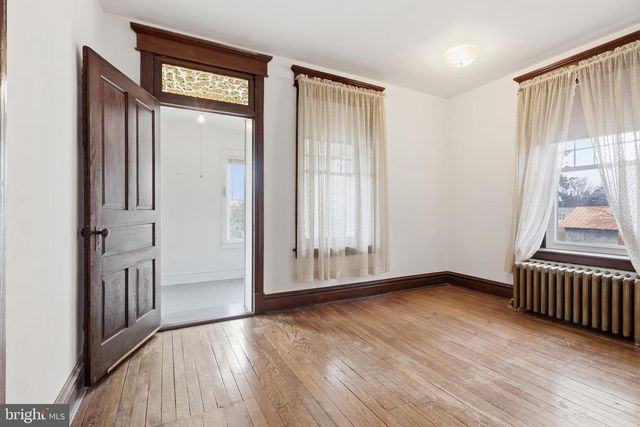 72 S MAIN ST, Smithsburg, MD 21783