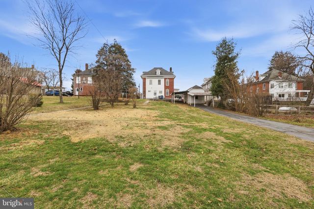 72 S MAIN ST, Smithsburg, MD 21783