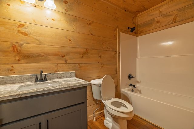 85 Moreland Trail, Blue Ridge, GA 30513