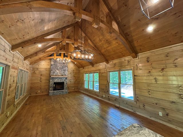 85 Moreland Trail, Blue Ridge, GA 30513