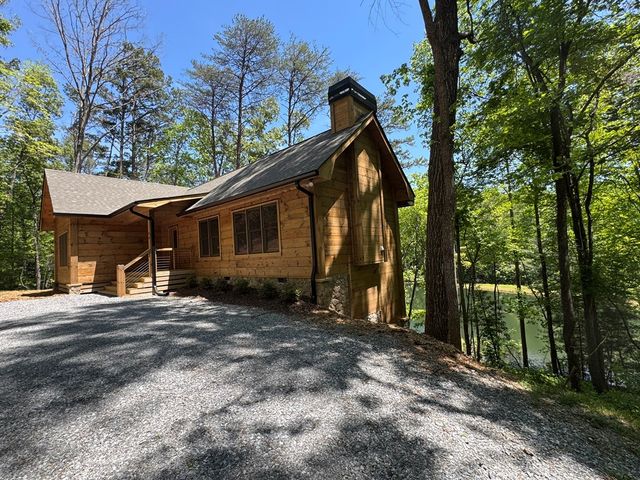 85 Moreland Trail, Blue Ridge, GA 30513