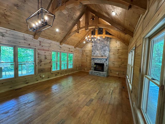 85 Moreland Trail, Blue Ridge, GA 30513