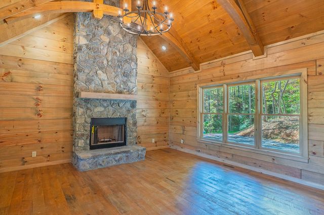 85 Moreland Trail, Blue Ridge, GA 30513
