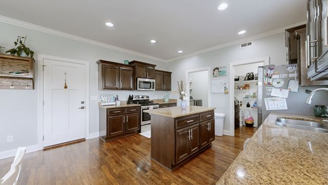 107 Olin McFolin Cv, Lascassas, TN 37085
