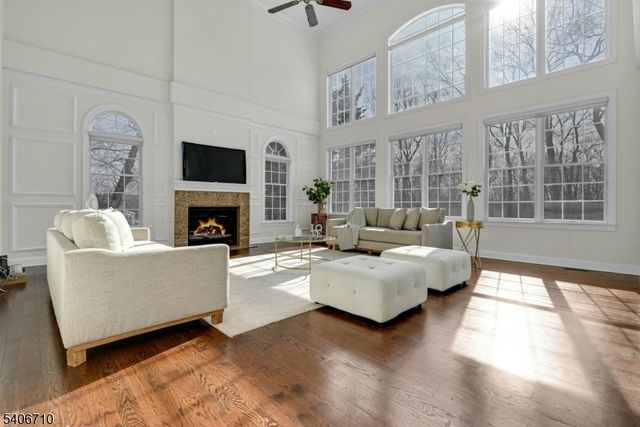 37 Crown View Ct, Sparta Twp., NJ 07871