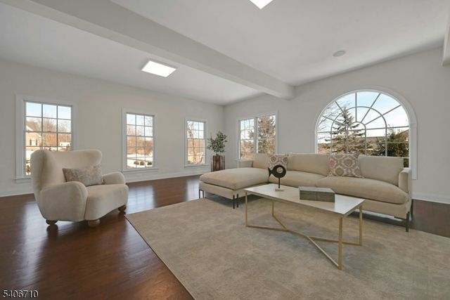 37 Crown View Ct, Sparta Twp., NJ 07871