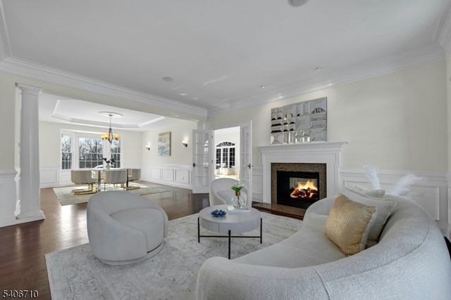 37 Crown View Ct, Sparta Twp., NJ 07871