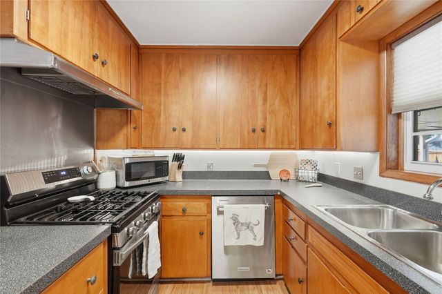 5732 E 25th Place, Tulsa, OK 74114
