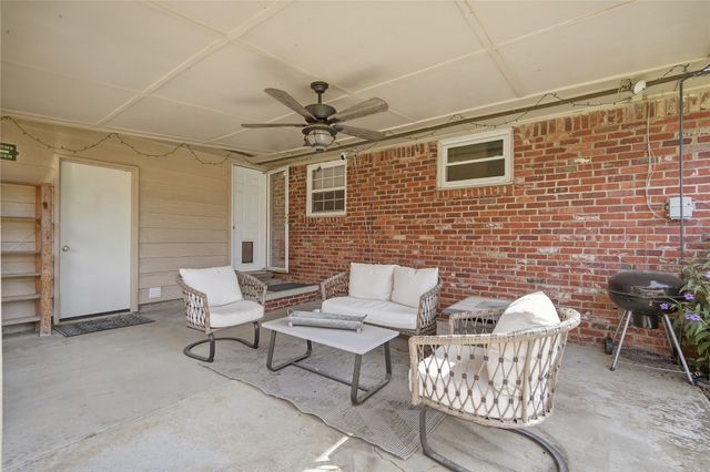 5732 E 25th Place, Tulsa, OK 74114