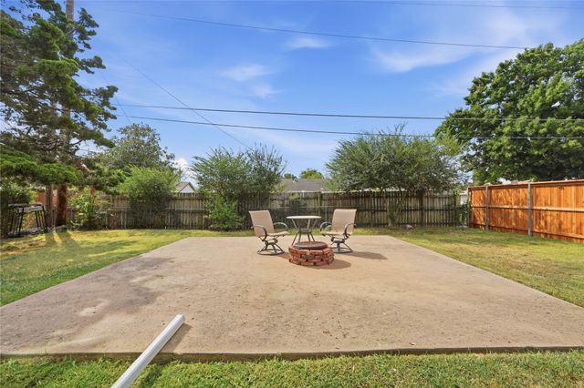 5732 E 25th Place, Tulsa, OK 74114