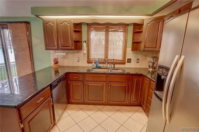 5 Hidden Trail, Lancaster, NY 14086