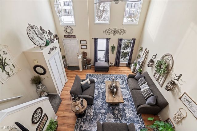 2162 Canterbury Circle, Akron, OH 44319