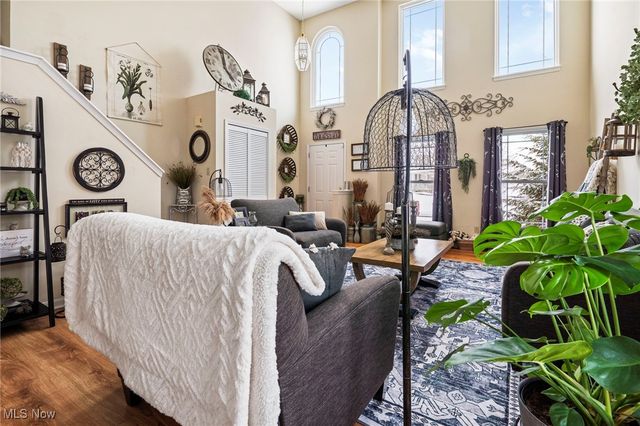 2162 Canterbury Circle, Akron, OH 44319