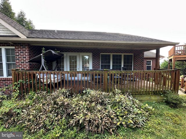 33 DIOPSIDE DRIVE, Chambersburg, PA 17202