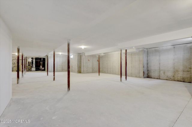 11 Cook Court, Millstone, NJ 08535