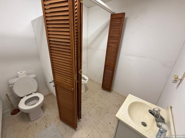 122 Aurelia, San Antonio, TX 78220