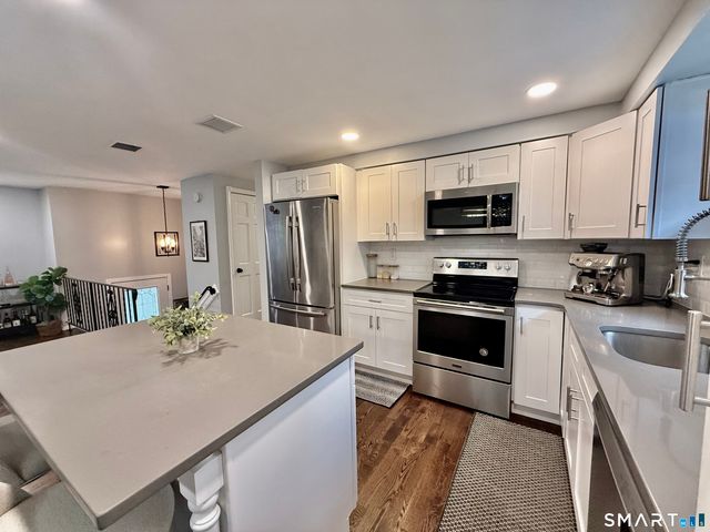 32 Cullen Avenue, West Haven, CT 06516