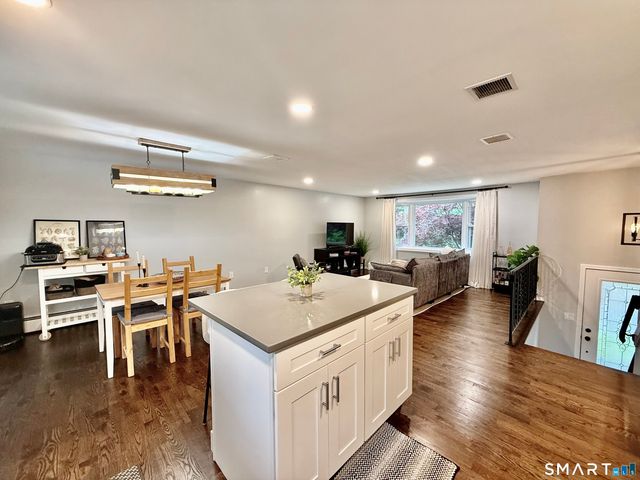 32 Cullen Avenue, West Haven, CT 06516