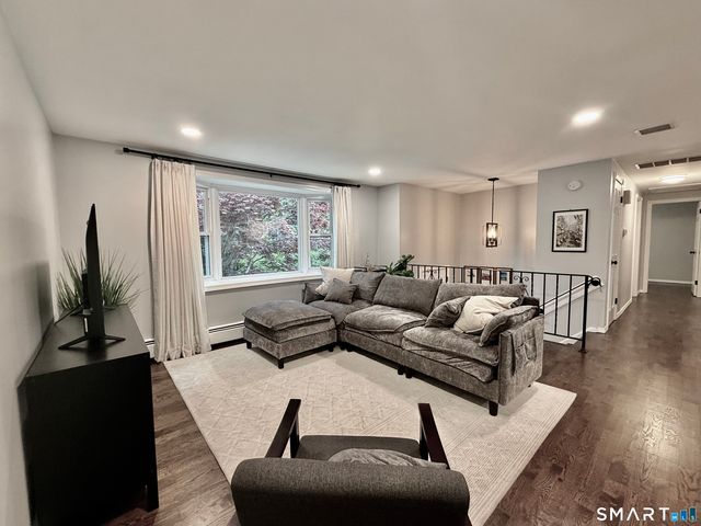 32 Cullen Avenue, West Haven, CT 06516