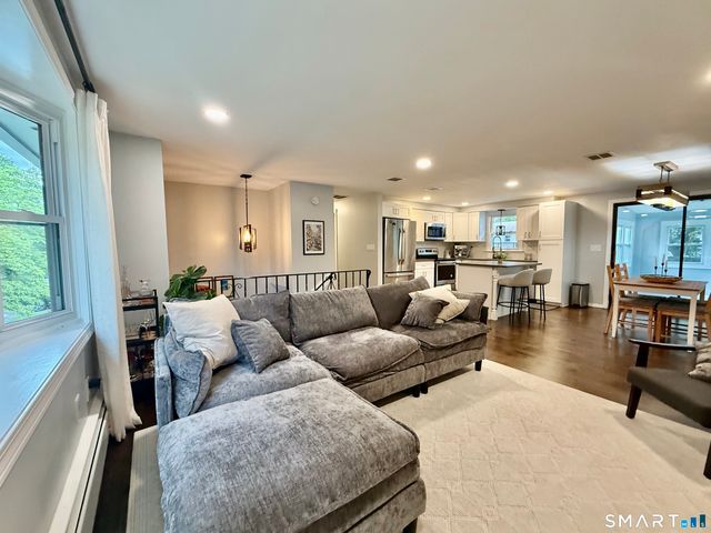 32 Cullen Avenue, West Haven, CT 06516