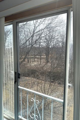 87 Auburn Street 1, Saugus, MA 01906