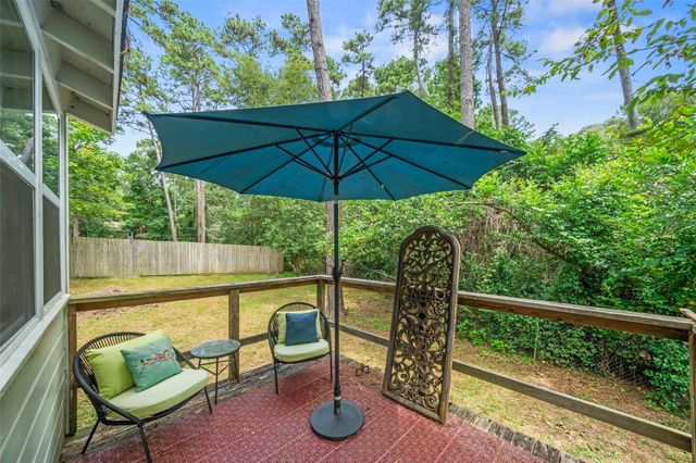 11045 Woodview Drive, Conroe, TX 77303