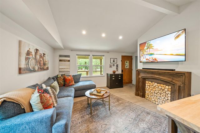 11045 Woodview Drive, Conroe, TX 77303