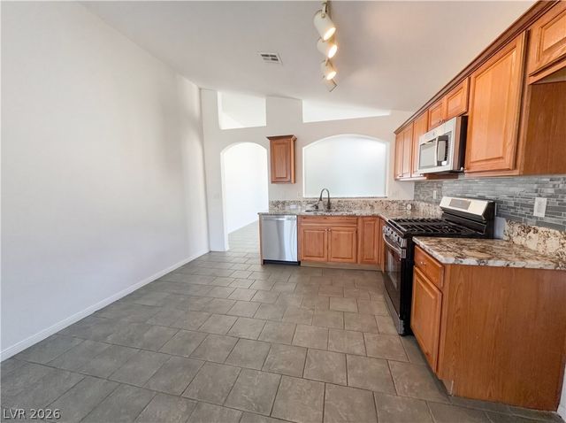 514 Sparrow Gull Court, North Las Vegas, NV 89032