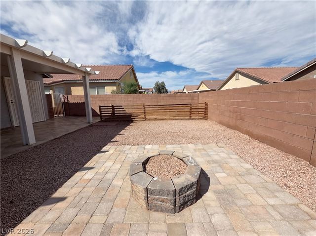 514 Sparrow Gull Court, North Las Vegas, NV 89032