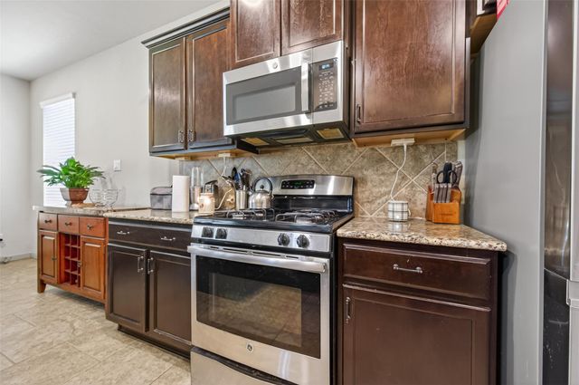 2308 Siegen Drive, Conroe, TX 77304