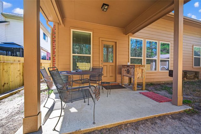 2308 Siegen Drive, Conroe, TX 77304