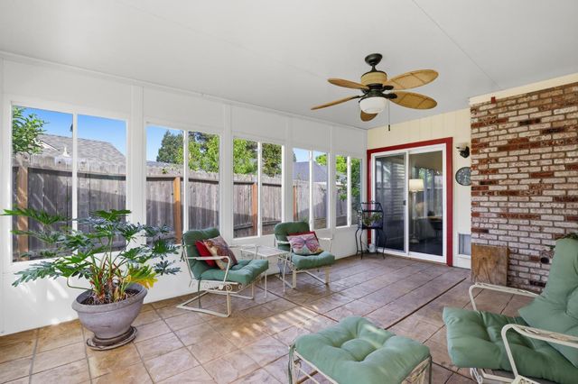1710 Cartagena Dr, Yuba City, CA 95993