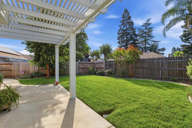 1710 Cartagena Dr, Yuba City, CA 95993
