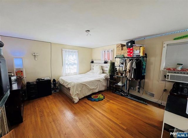 419-421 19th Avenue, Paterson, NJ 07504
