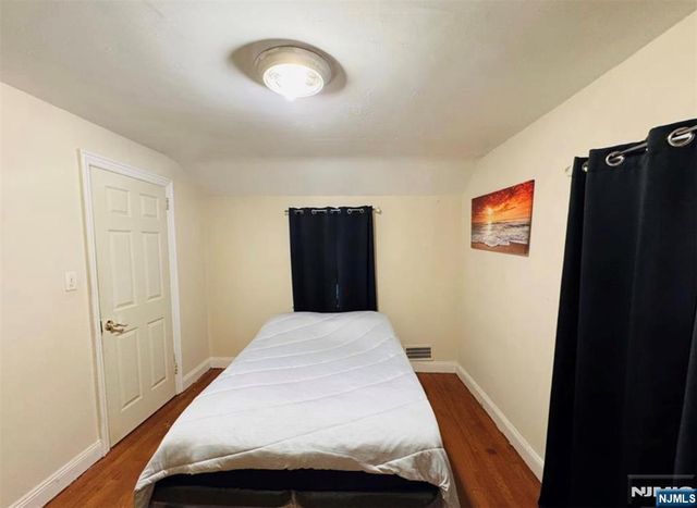 419-421 19th Avenue, Paterson, NJ 07504